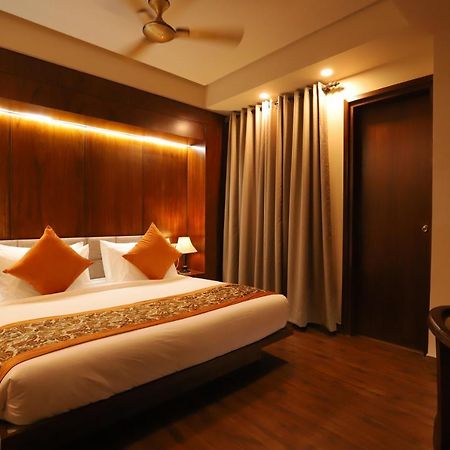 Ip Royal Hotel - Új-Delhi Kültér fotó