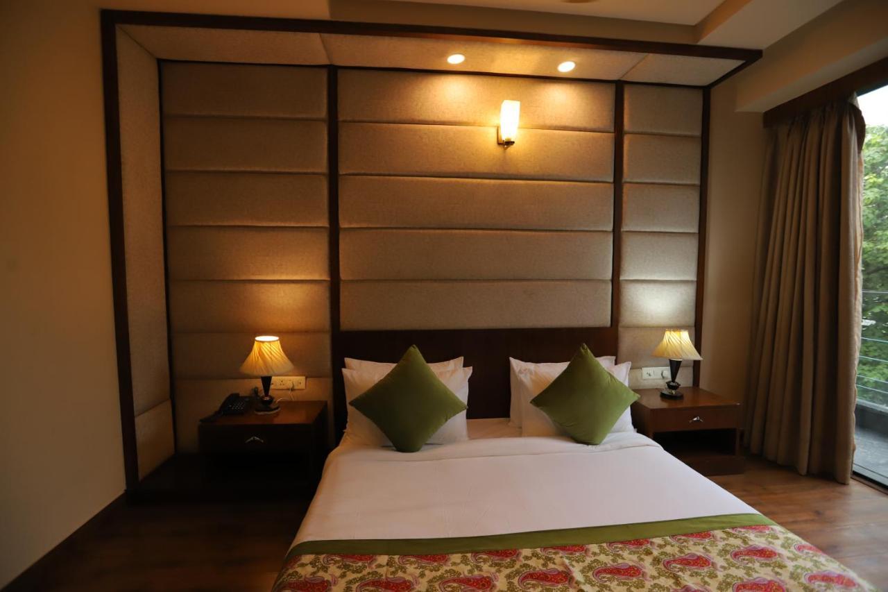 Ip Royal Hotel - Új-Delhi Kültér fotó