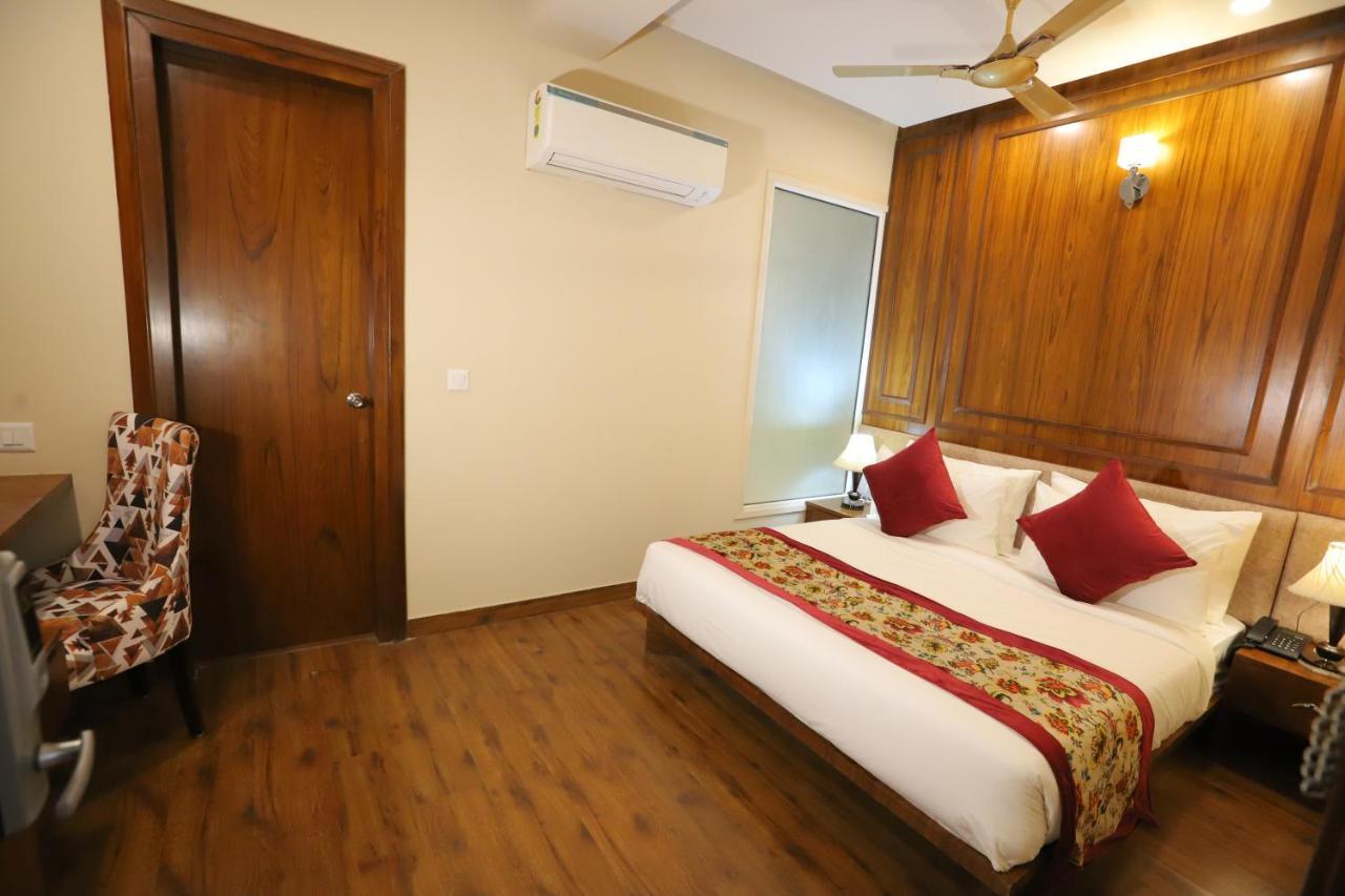 Ip Royal Hotel - Új-Delhi Kültér fotó