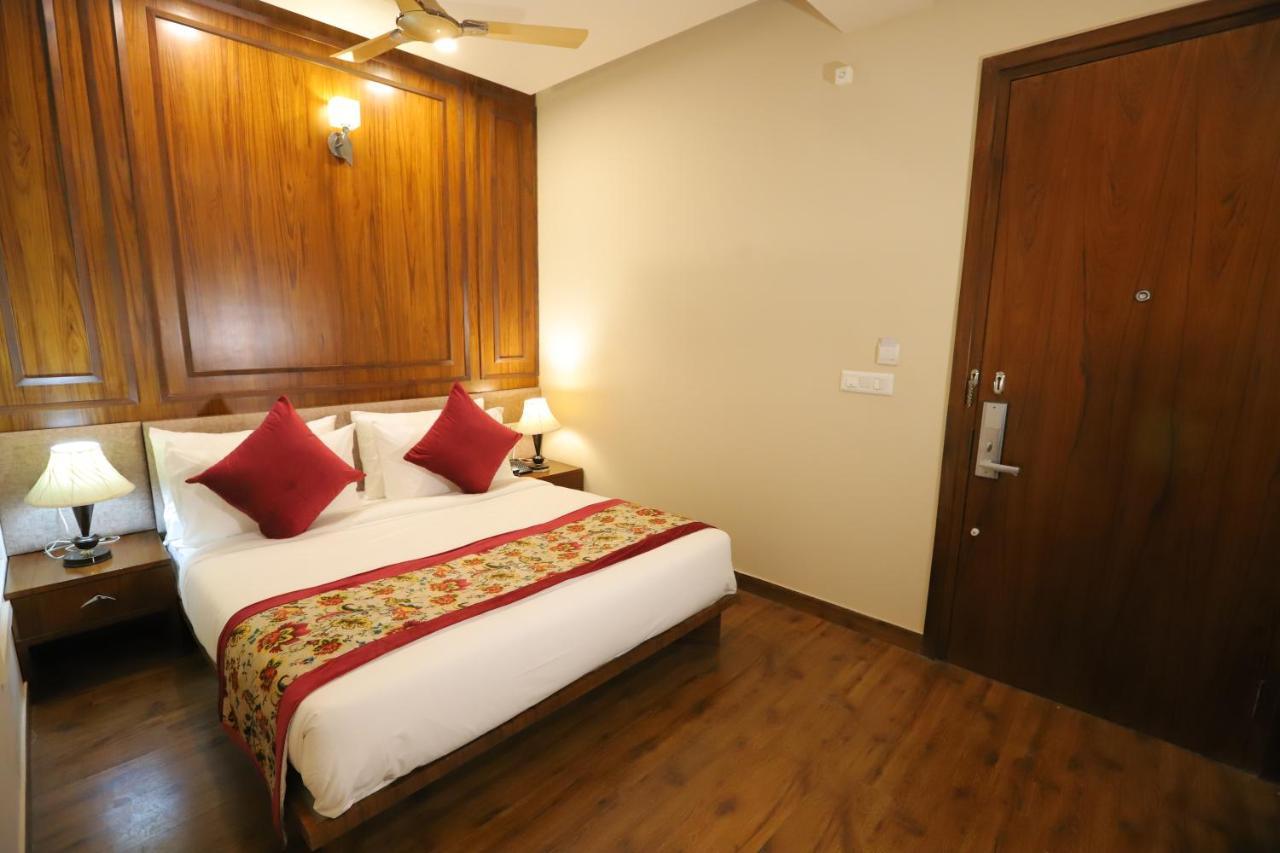 Ip Royal Hotel - Új-Delhi Kültér fotó