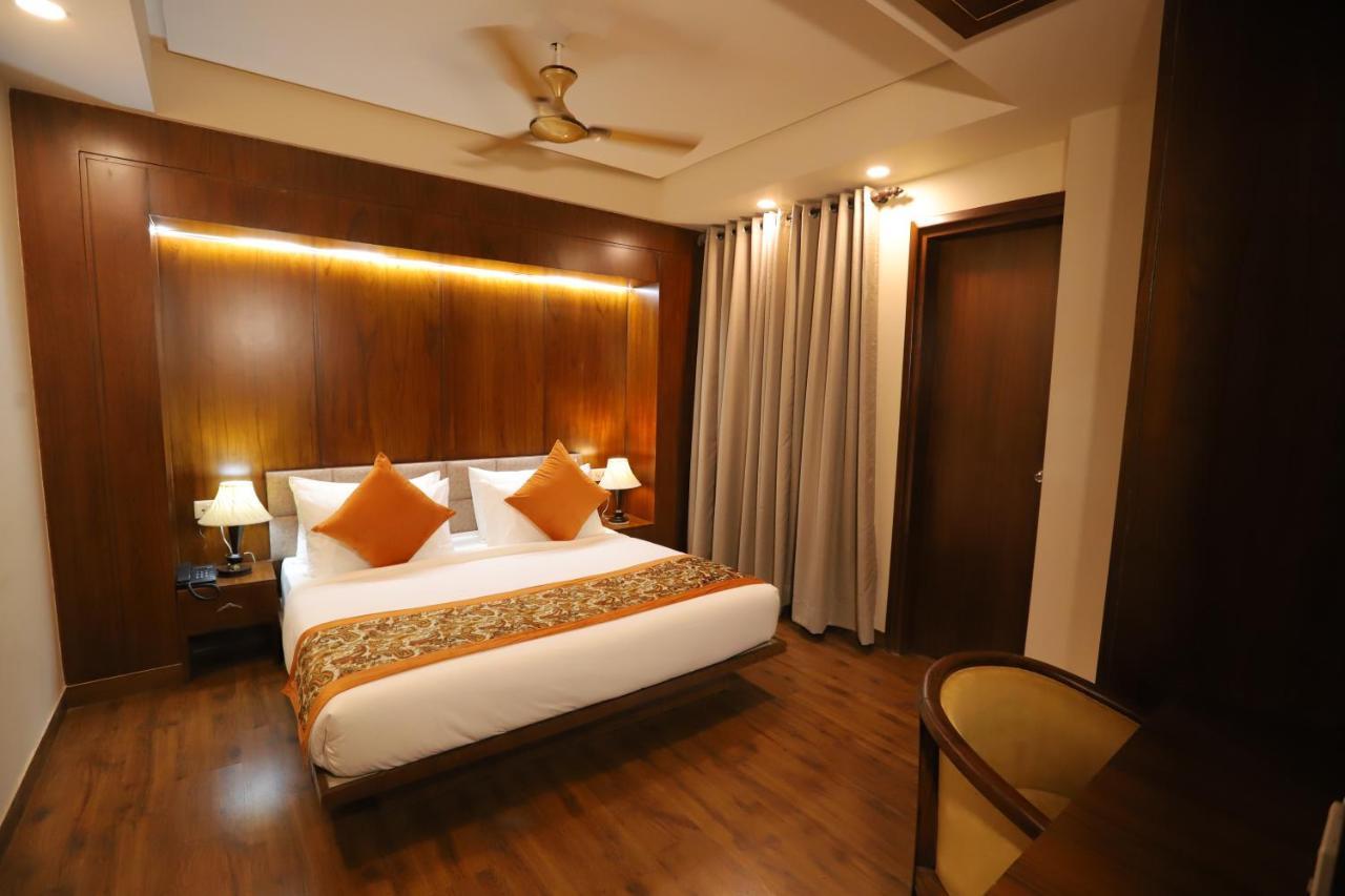 Ip Royal Hotel - Új-Delhi Kültér fotó