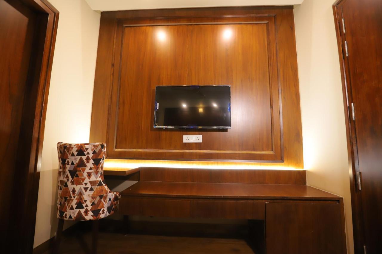 Ip Royal Hotel - Új-Delhi Kültér fotó