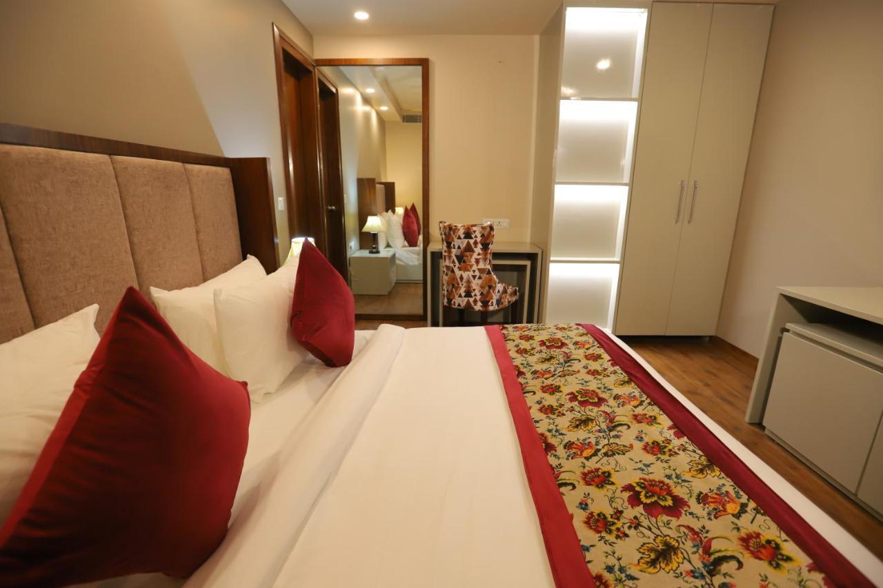 Ip Royal Hotel - Új-Delhi Kültér fotó