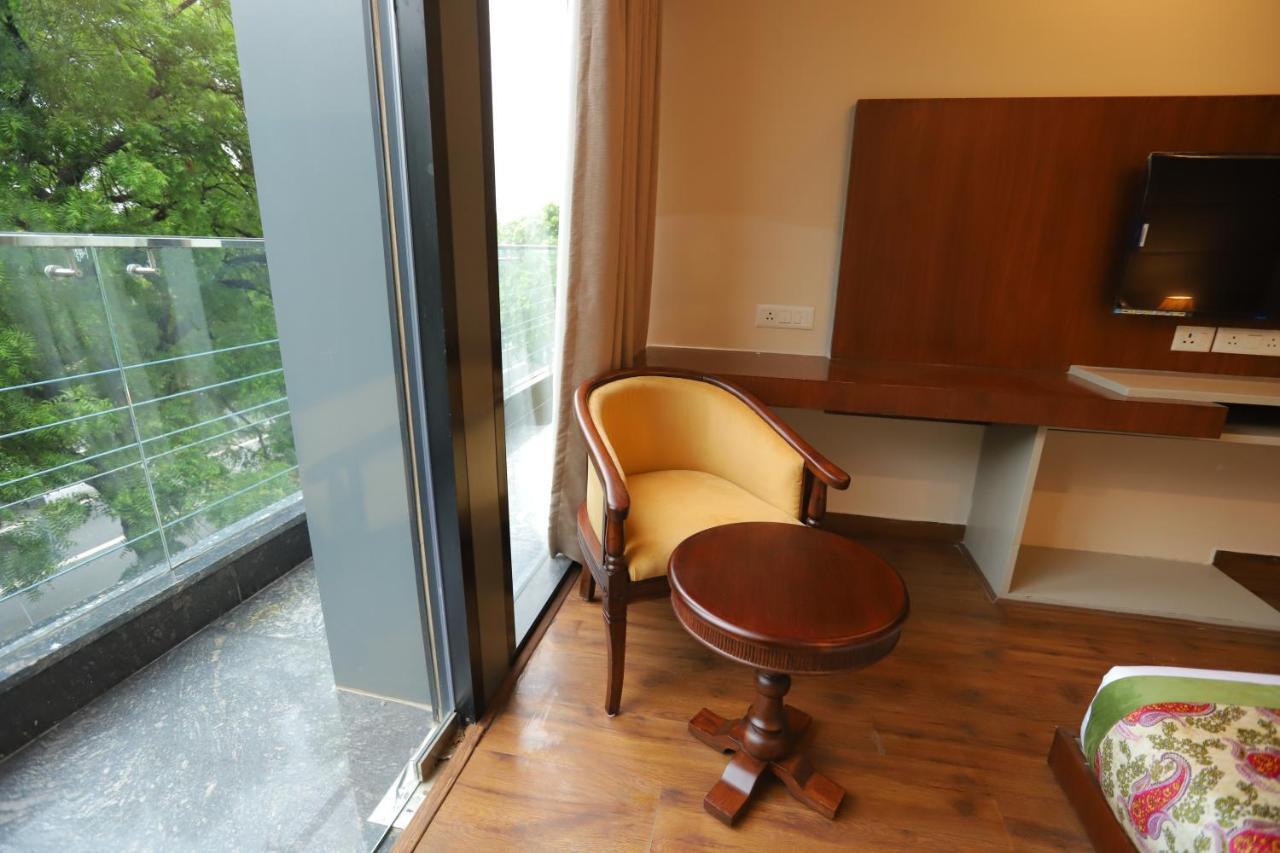 Ip Royal Hotel - Új-Delhi Kültér fotó