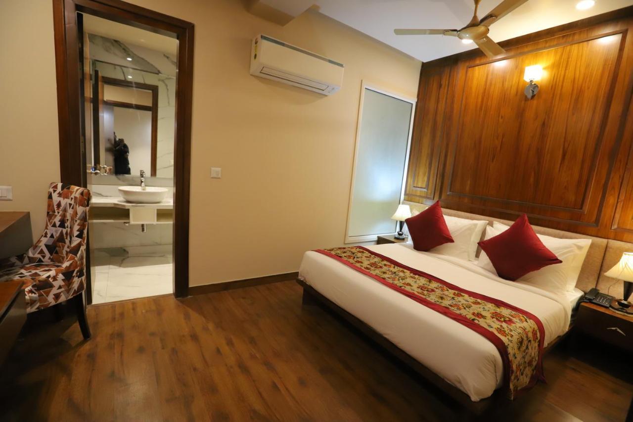 Ip Royal Hotel - Új-Delhi Kültér fotó