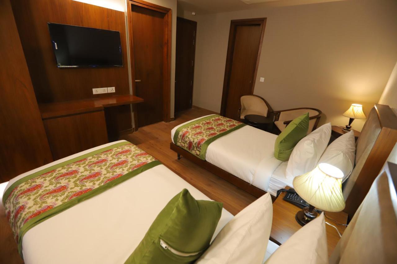 Ip Royal Hotel - Új-Delhi Kültér fotó