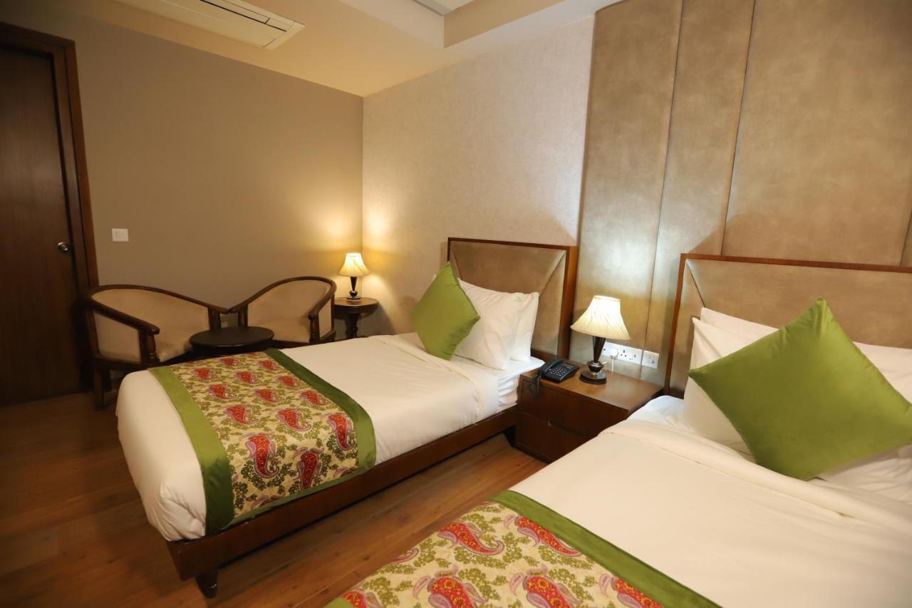Ip Royal Hotel - Új-Delhi Kültér fotó
