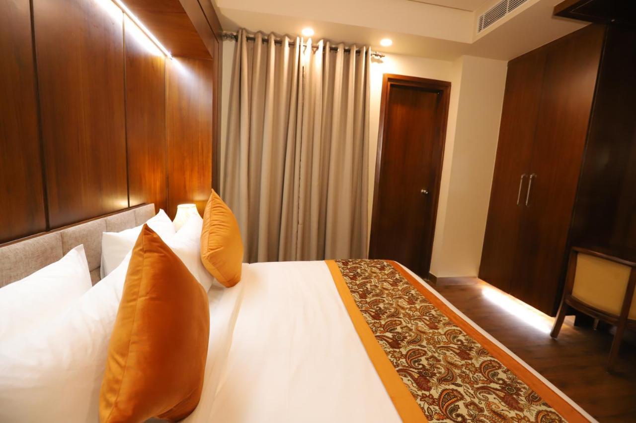 Ip Royal Hotel - Új-Delhi Kültér fotó